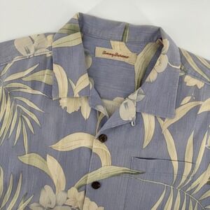 Tommy Bahama Mens Medium Hawaiian Shirt Blue Floral Silk Short Sleeve Button Up
